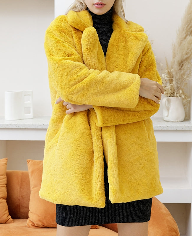 abrigo amarillo de pelo sintetico