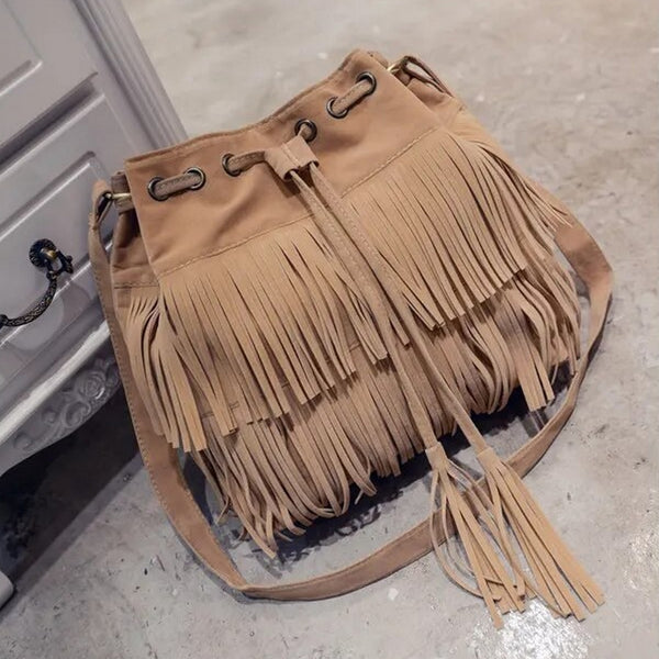 bolso flecos bolsito pequeño moda camel marrón bag fashion