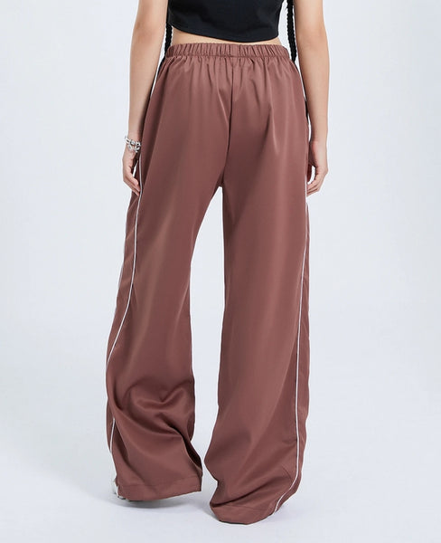 pantalon chandal marron tela plastico estilo antiguo pantalones anchos deporte