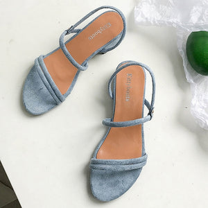 sandalia plana azul terciopelo zapatos azules sandalia azul elegante shoes mujer moda trendy