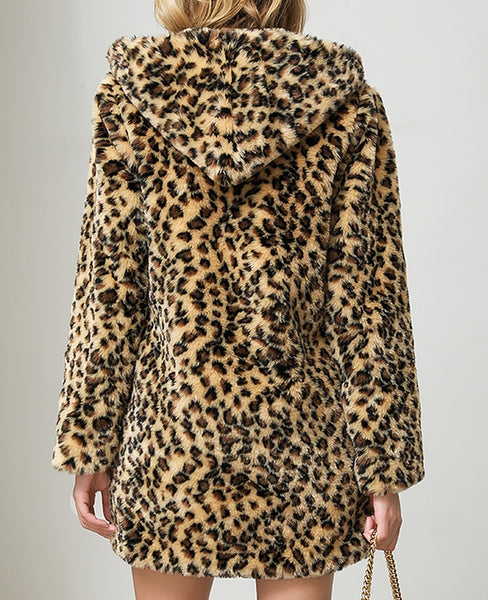 abrigo largo leopardo