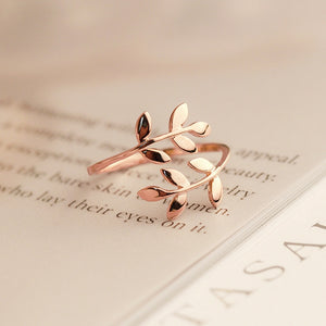 anillo abierto de hoja