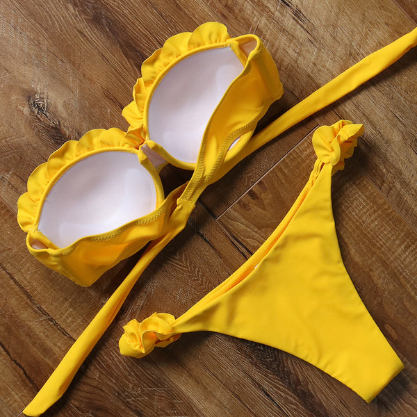 bikini amarillo con volantes