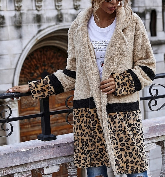 chaqueta larga leopardo