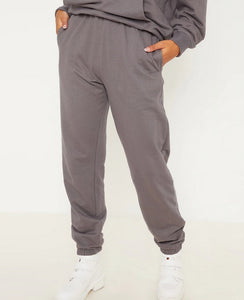 pantalon chandal morado gris