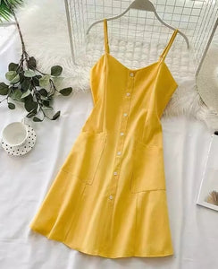 vestido amarillo de tirantes