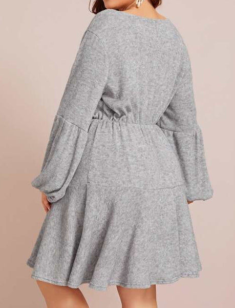 vestido gris talla grande