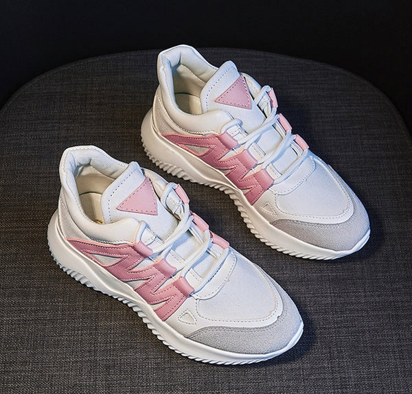 zapatillas blancas rosas rosalia