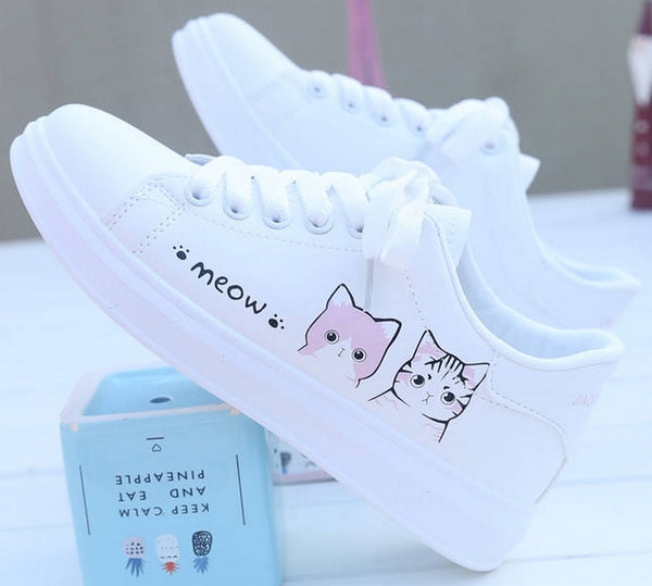 zapatillas gatitos blancas
