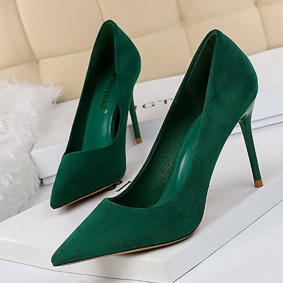 zapatos verdes de ante tacon alto